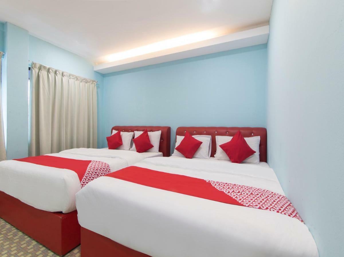 Oyo 1136 Pd Star Hotel Port Dickson Ngoại thất bức ảnh